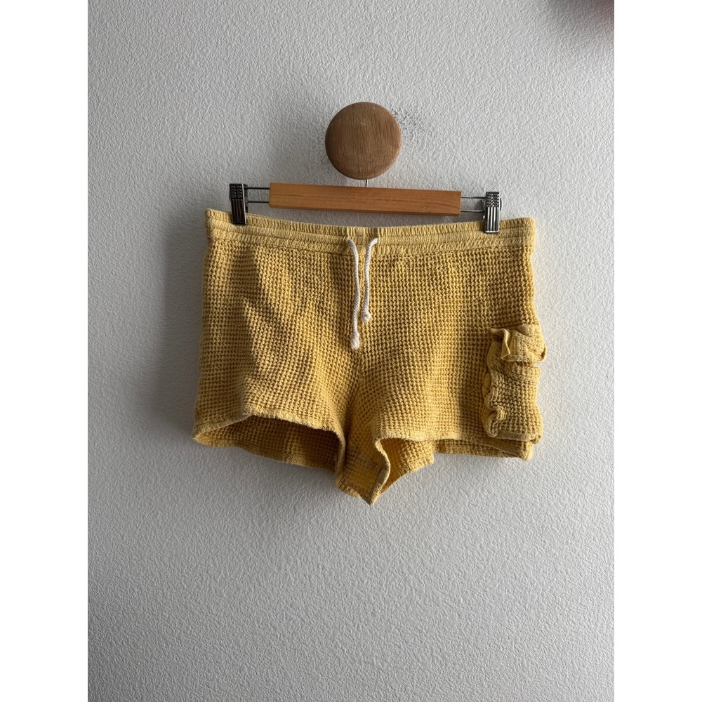 Donni Yellow Waffle Cargo Shorts Size Large